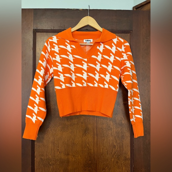 Houndstooth V-neck sweater - Picture 1 of 3